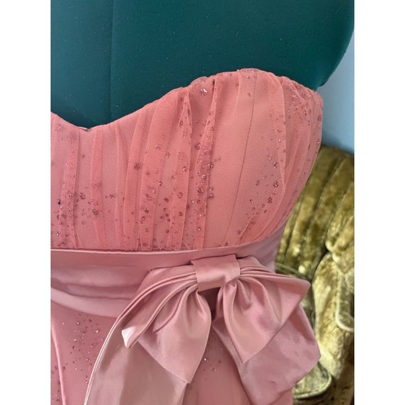 90s-Y2K Peach Sparkle Net Strapless Dress with Satin Bow and Waist Belt Barbieco - Picture 2 of 9